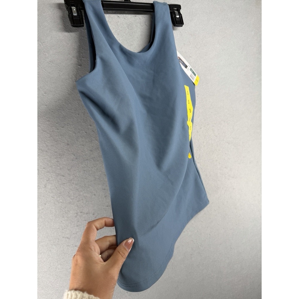 32 Degrees Cool Women's Soft Ribbed Fabric with Built-In-Bra Top Blue Size S - Picture 2 of 8